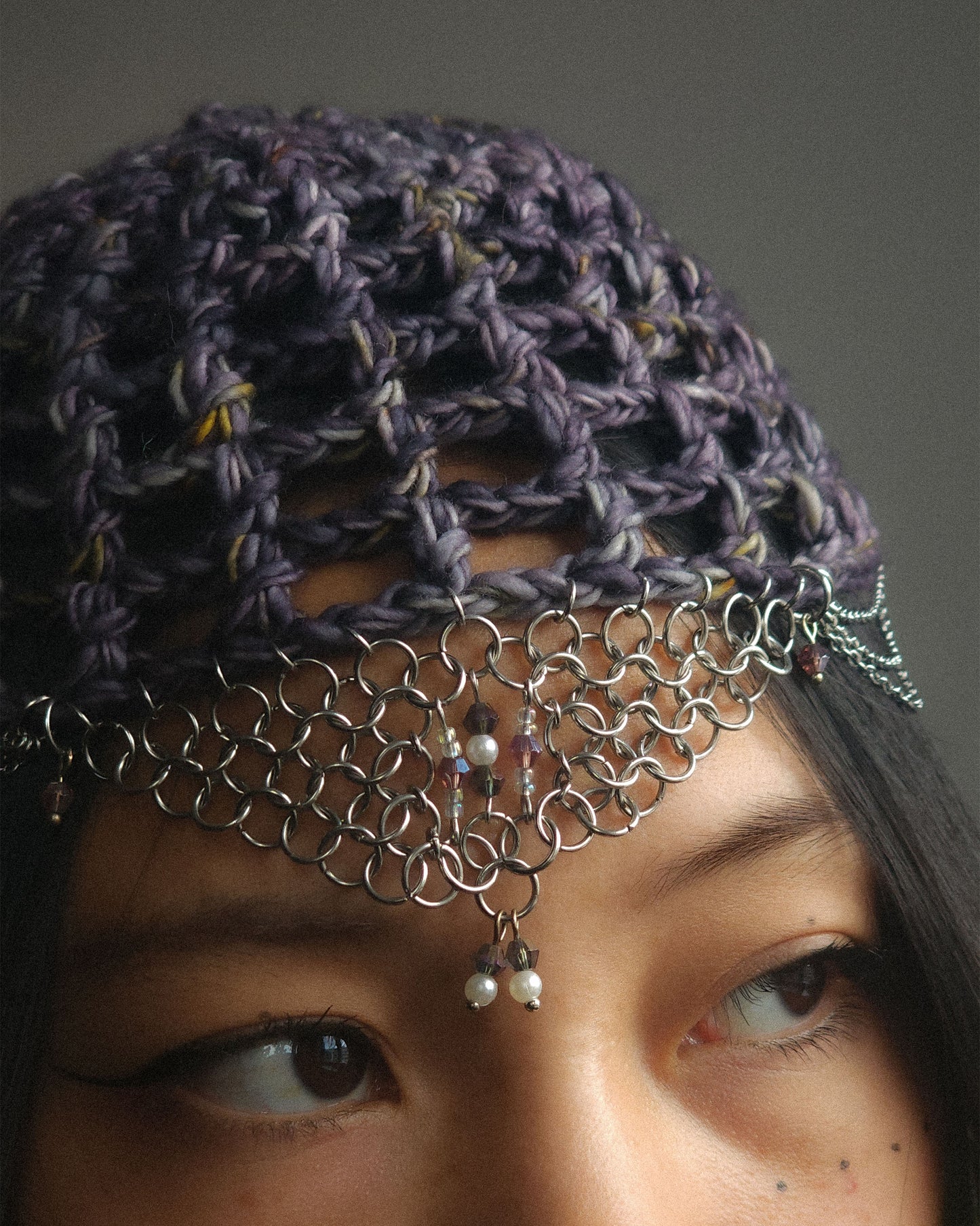 Ashed purple knight fishnet hat