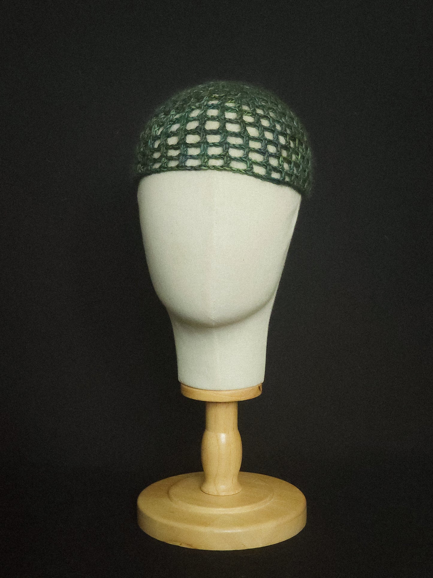 Fluffy Serpentine Fishnet Hat