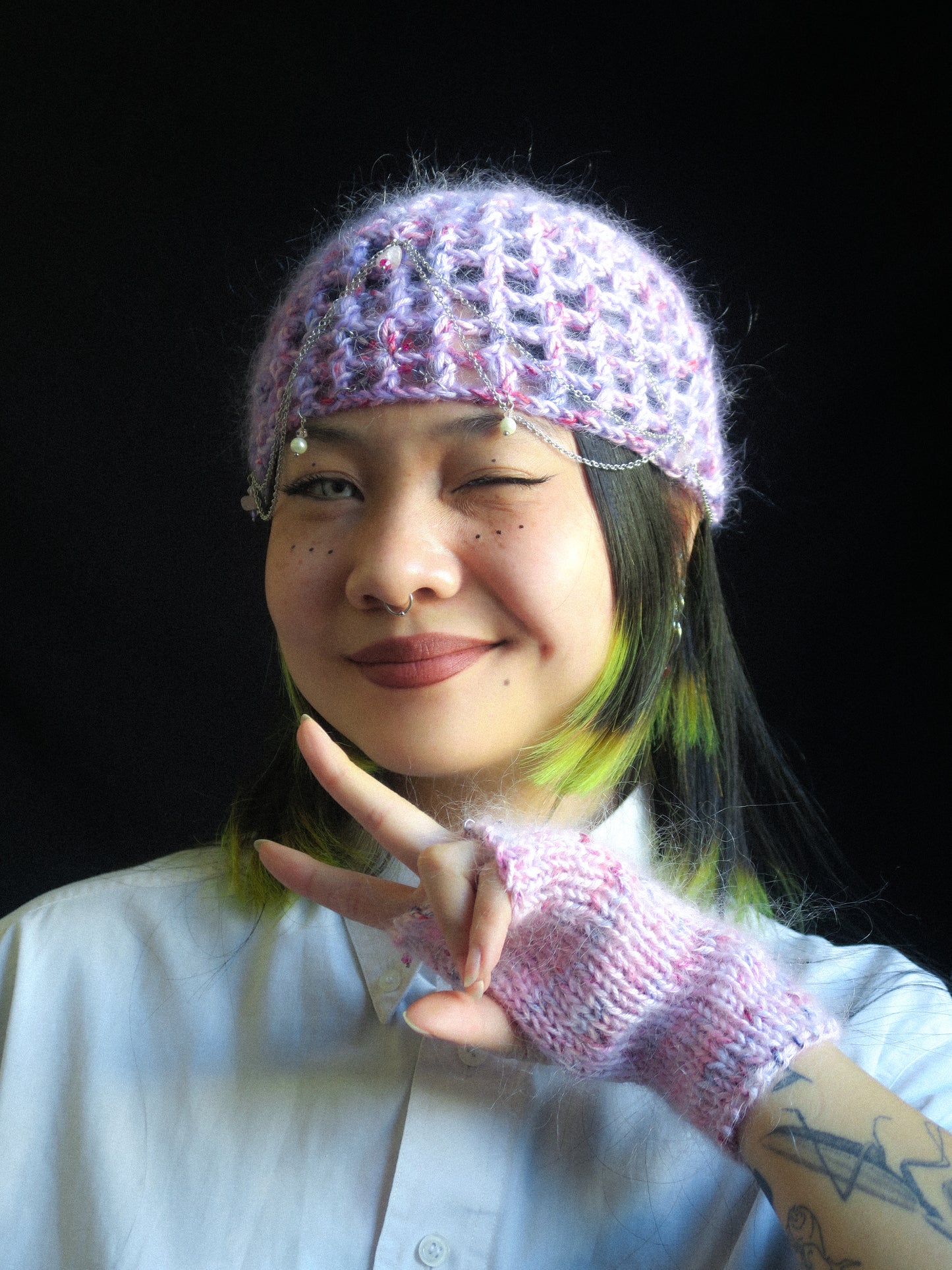 Fluffy Lilac Fishnet Hat
