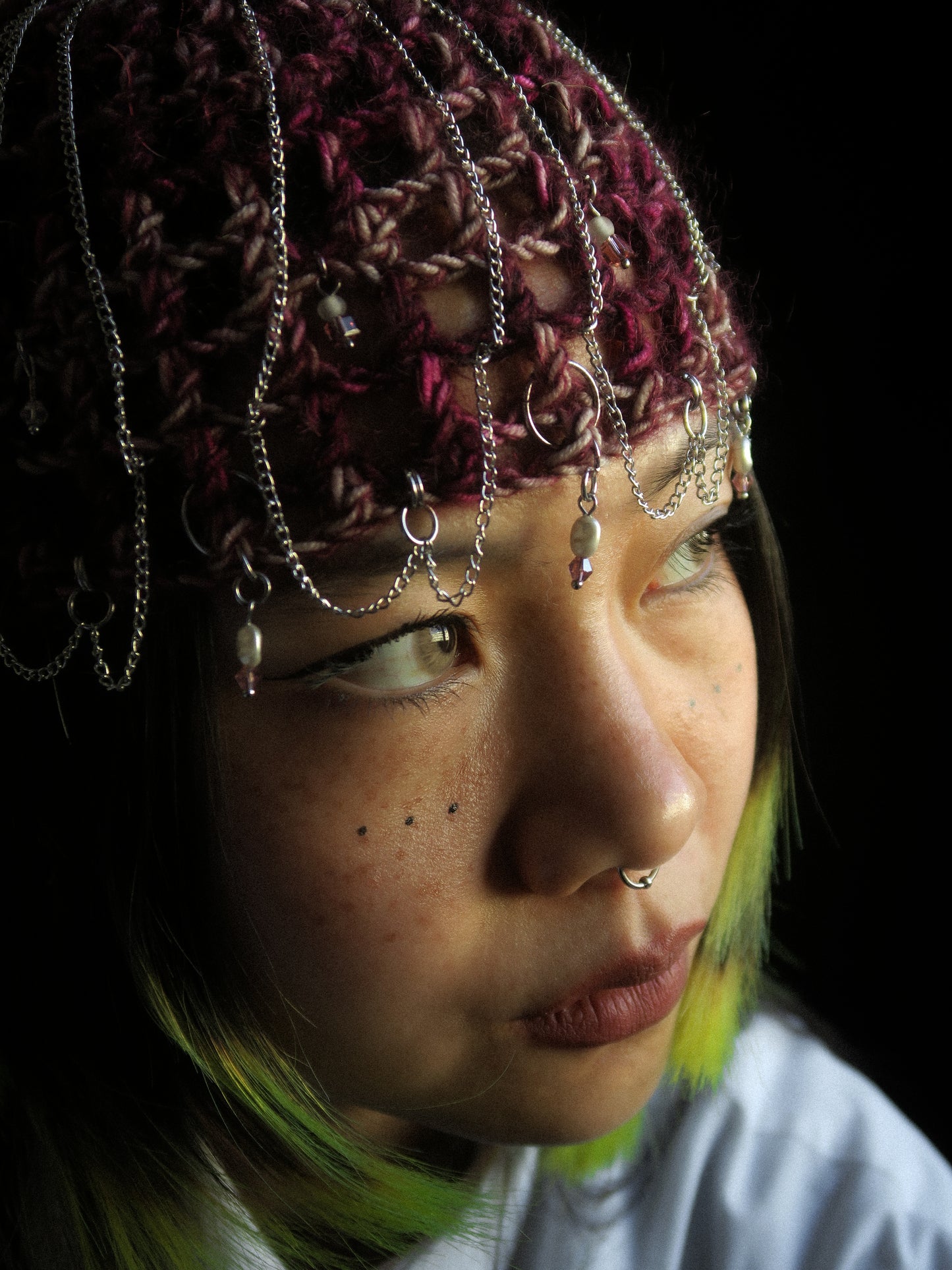 Chained Fluffy Wine Fishnet Hat