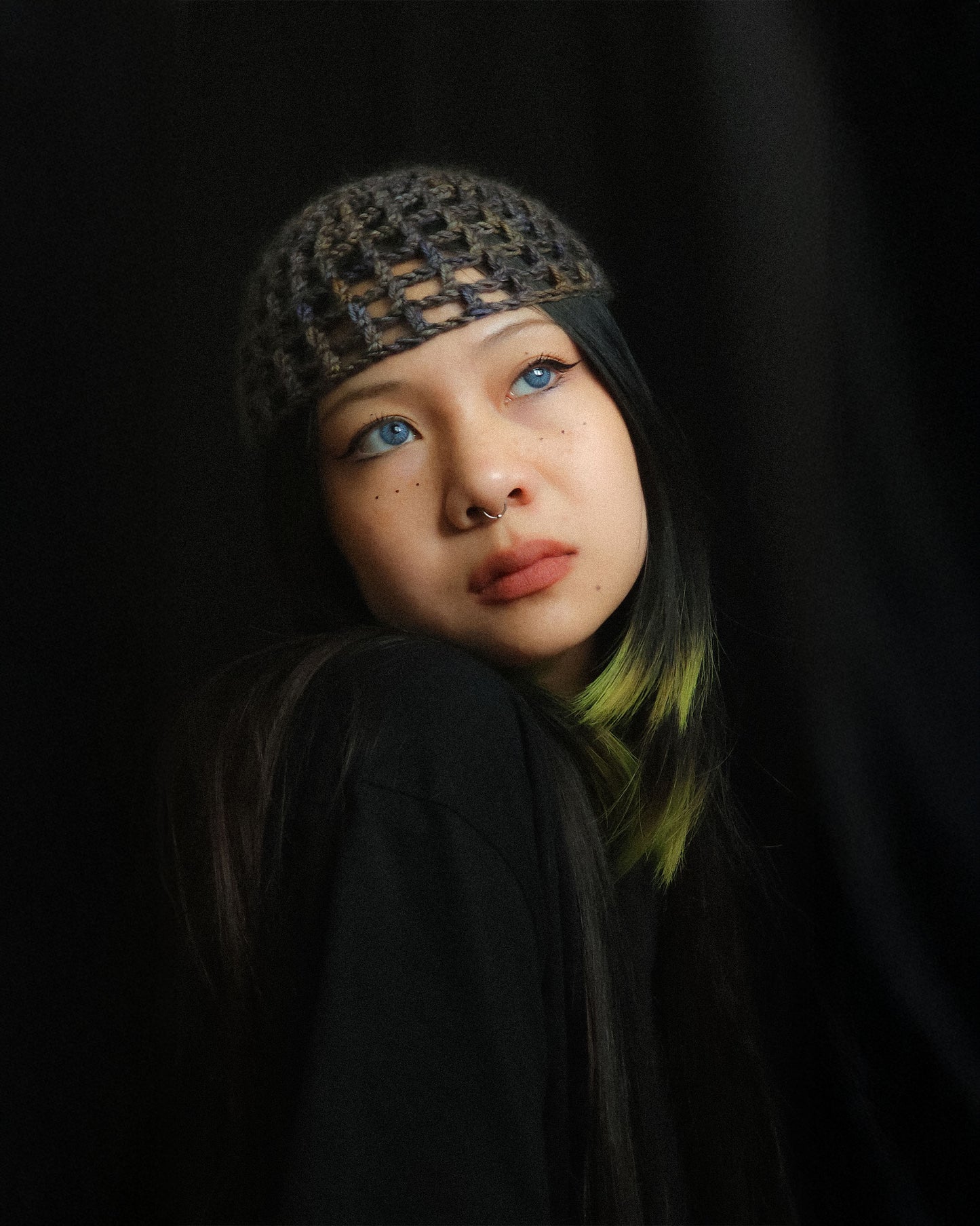 Dusted moss fishnet hat